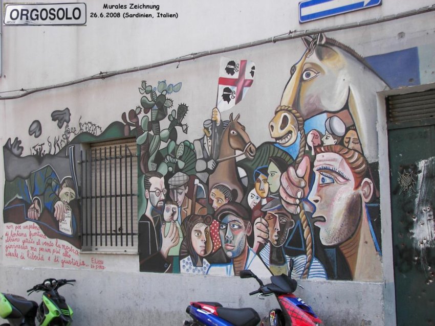 Фото достопримечательностей Италии: В Оргозоло вместо граффити произведения живописи :)