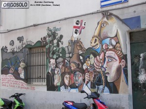 В Оргозоло вместо граффити произведения живописи :) (Италия)