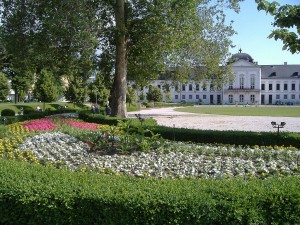 Президентский дворец и парк. Братислава. (Словакия)