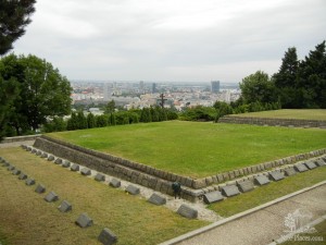Братские захоронения на мемориале Славин (Словакия)