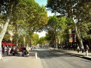 Кур Мирабо является самой известной улицой Экс-ан-Прованса (Франция)