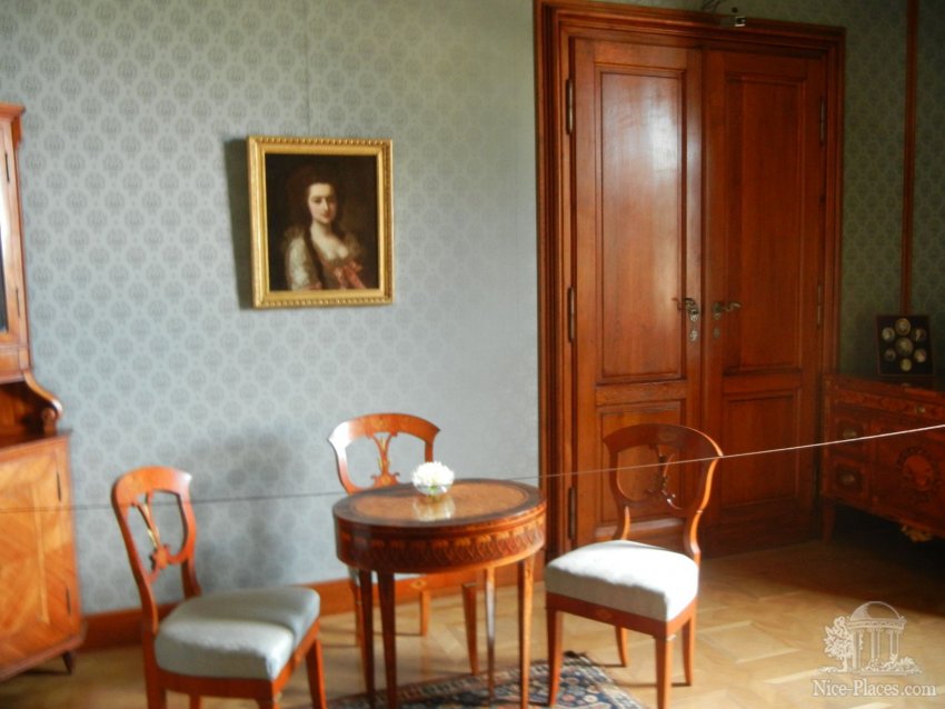 Фото достопримечательностей Чехии: Синяя комната и портретом княгини Каролины Лихтенштейн