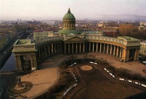 Вид сверху на Казанский собор (Санкт-Петербург и область)