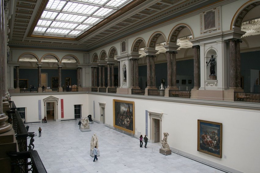 Фото достопримечательностей Брюсселя: Одна из зал королевского художественного музея в Брюсселе