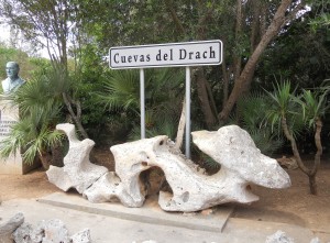 Вход перед пещерой Дракона, Майорка (Остров Майорка)