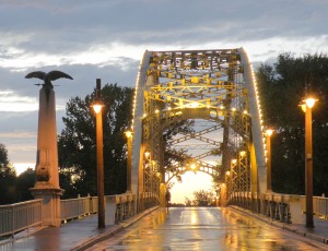 Мост в Дьере  (Венгрия)