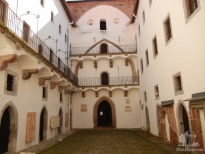 Внутренний двор Старого замка (Словакия)