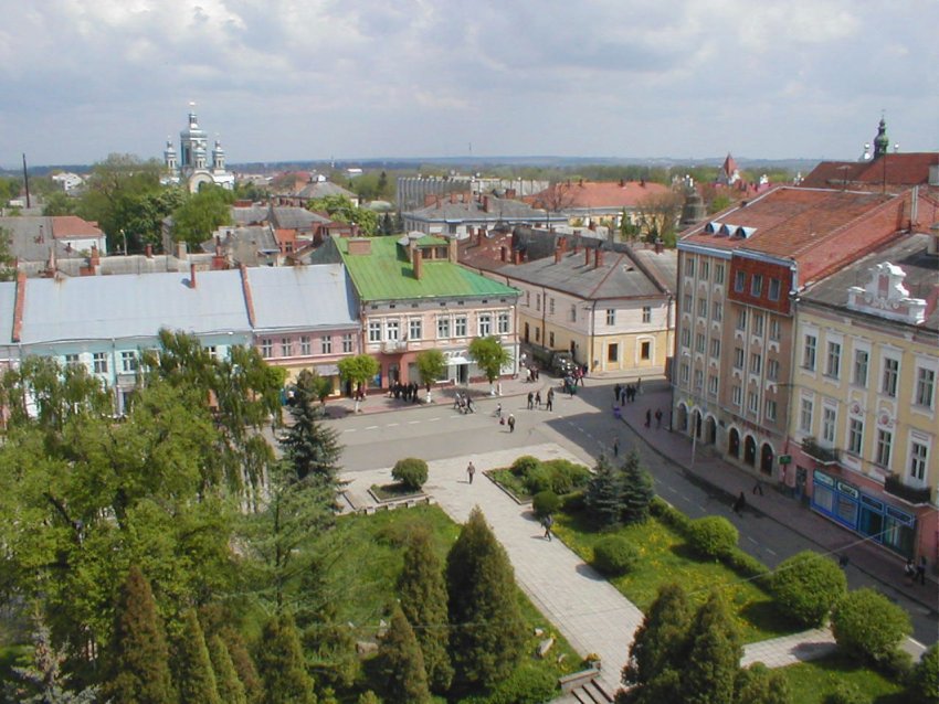 Фото достопримечательностей Львова: Вид на Самбор с высоты птичьего полета