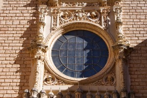 Окно Кафедрального собора в Жироне (Испания)