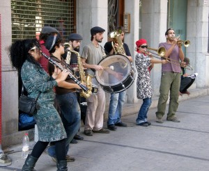 Уличные музыканты в Жироне (Испания)