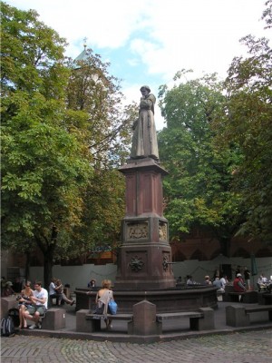 Памятник Шварцу во Фрайбурге (Германия)