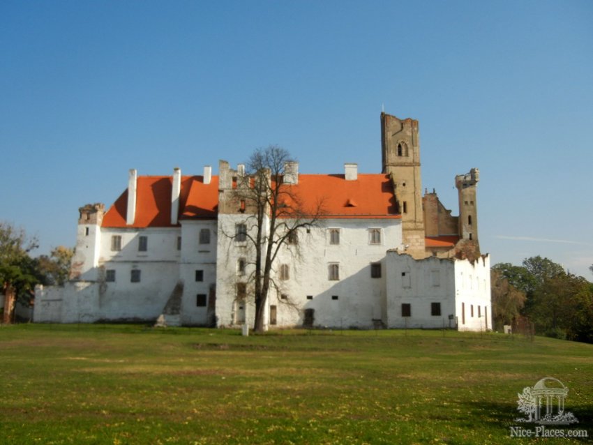 Фото достопримечательностей Словакии: Бржецлавский замок