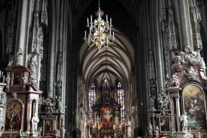 Stephansdom. Внутренний интерьер собора Св. Стефана (Вена)