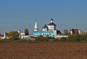 Бобренев монастырь, основанный в XIV веке, с уникальным храмом "Поющих ангелов" (Москва и Подмосковье)