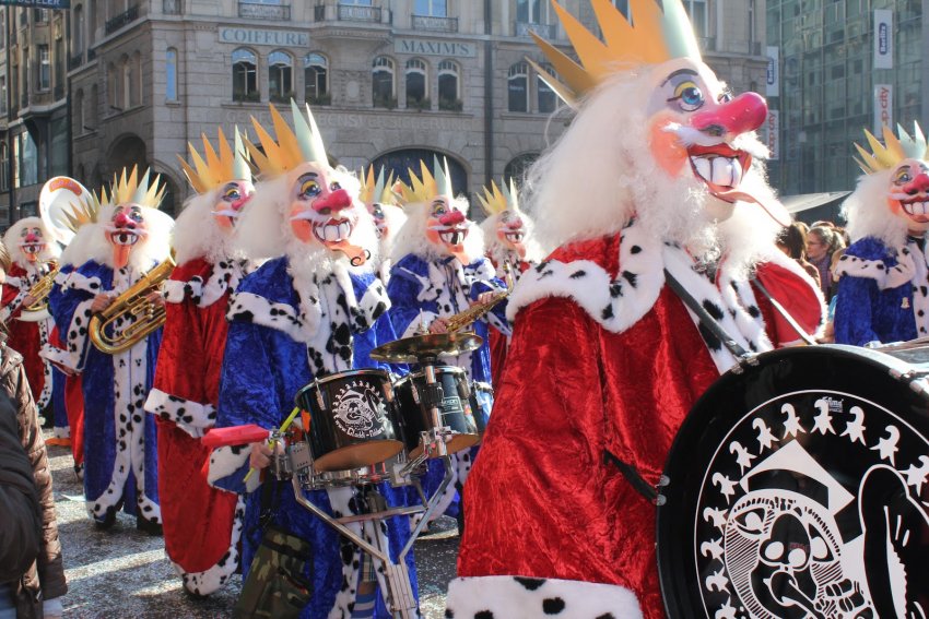 Фото достопримечательностей Швейцарии: Шествие на карнавале Fasnacht