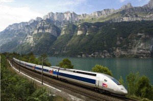 TGV на скоростной магистрали (Франция)