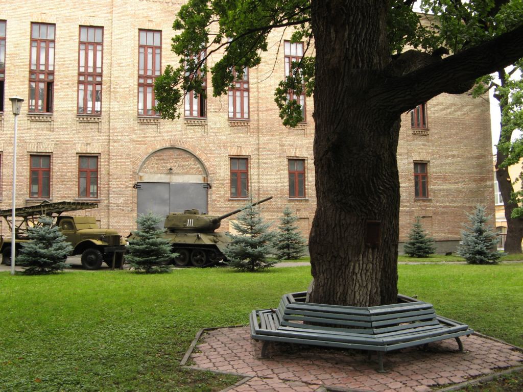 Фото 6 - Музей военной техники (Киев)