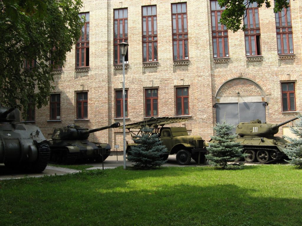 Фото 64 - Музей военной техники (Киев)