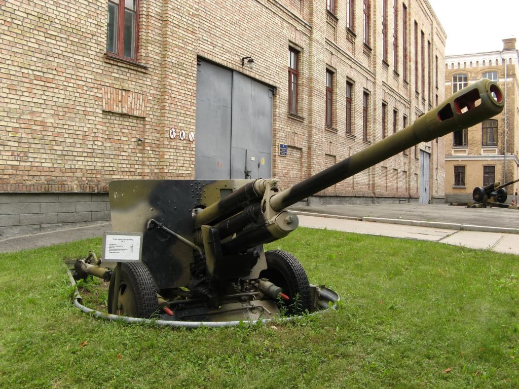 Фото 66 - Музей военной техники (Киев)