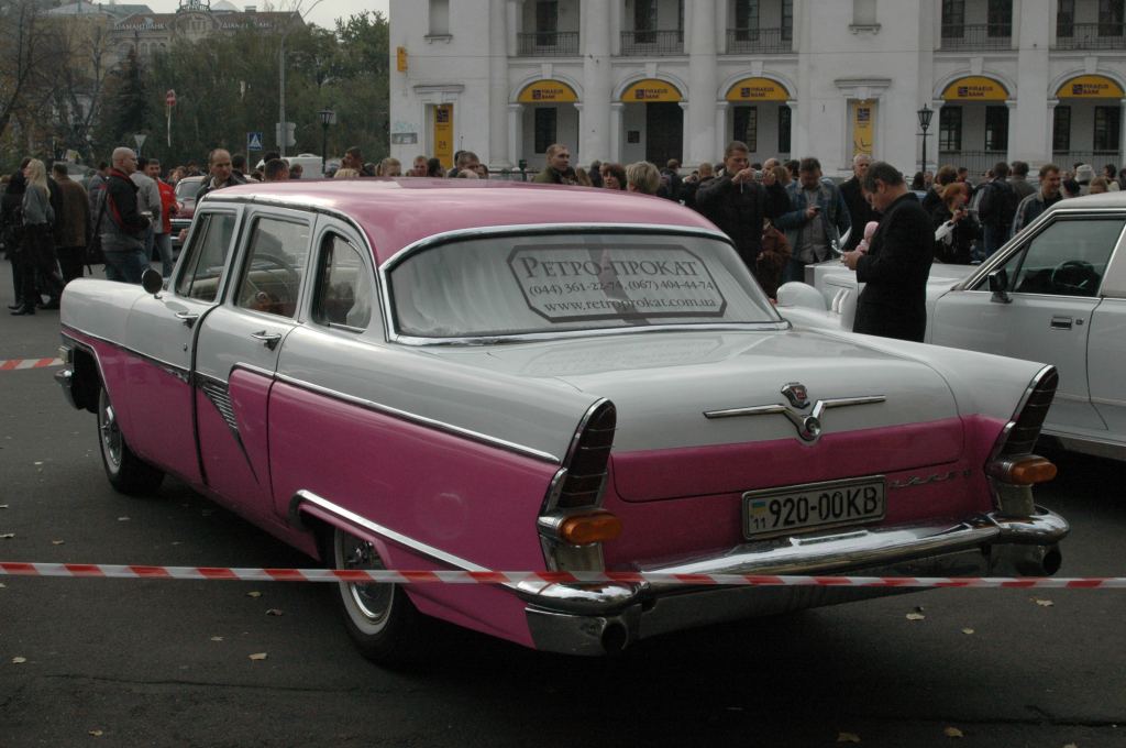 Фото 14 - Ретроавтомобили на Контрактовой площади