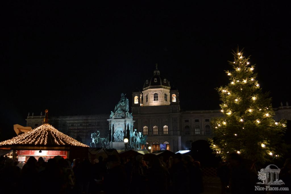 Площадь Марии Терезии - Рождество в Вене 2012 - фотоотчет очевидцев