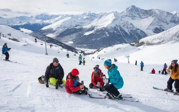 «Один держится, остальных полощет»: туристы на Домбае жалуются на ротавирус «Один держится, остальных полощет»: туристы на Домбае жалуются на ротавирус