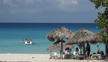 Как российские туристы на Кубе переживают блэкаут