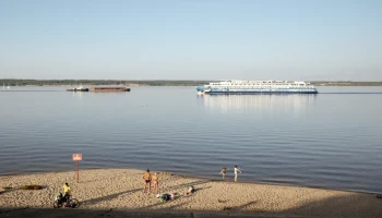 Лайнеру «Михаил Булгаков» разрешили везти туристов в круиз