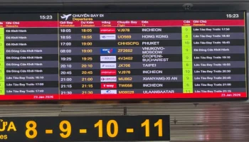 &laquo;Спим в чистой зоне&raquo;: туристы из Москвы застряли в аэропорту Фукуока как минимум на 11 часов