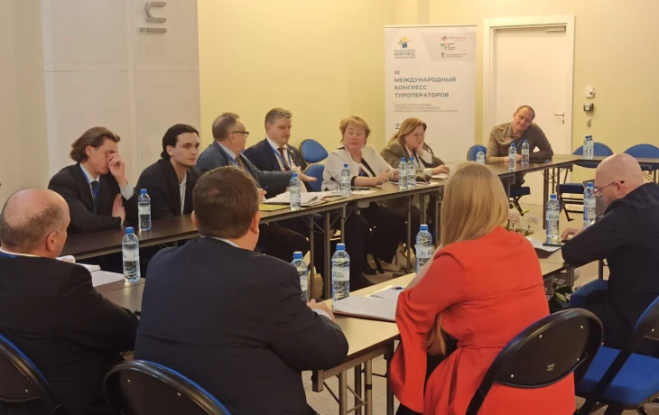 Туроператоры призвали наказать иностранцев, нелегально принимающих своих соотечественников в России