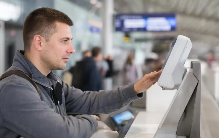 Паспорт не понадобится: в России попасть в самолет можно будет по биометрии