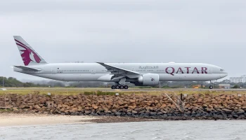 &laquo;Бросили посреди океана!&raquo; У туристки случился инсульт на борту Qatar Airways