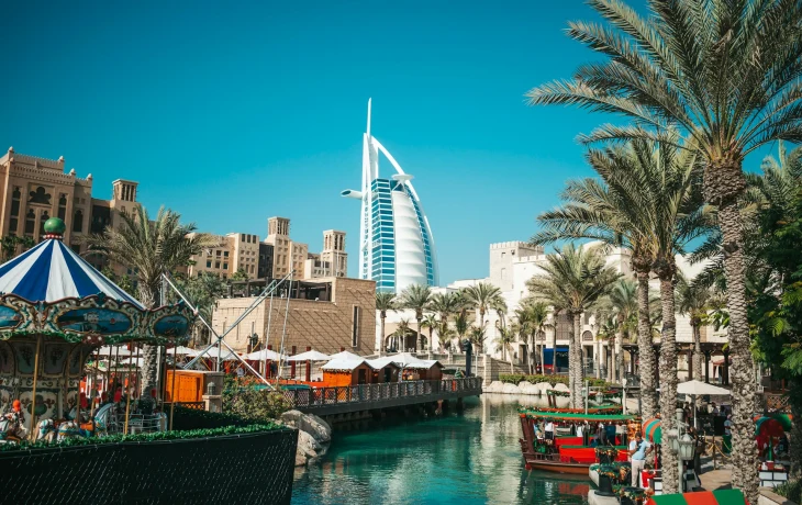 Российскую туристку депортировали из ОАЭ из-за пирсинга и тату Российскую туристку депортировали из ОАЭ из-за пирсинга и тату