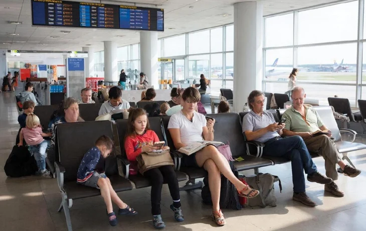 Из-за ночного &laquo;ковра&raquo; рейс из Пулково в Стамбул задержали на 15 часов