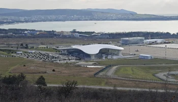 В аэропорту Геленджика впервые выполнили взлет в сторону гор