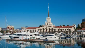 В Сочи теперь будут ежедневно проверять пляжи и качество воды в море