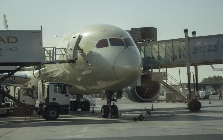 Etihad Airways продлила сроки льготного перебронирования билетов из-за войны в Персидском заливе