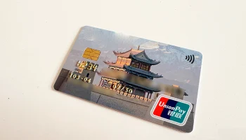 Сразу два российских банка заявили о выпуске карт UnionPay