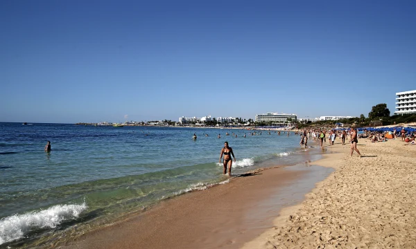 Туристы могут слетать в Европу в три раза дешевле чем через Стамбул