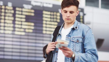 В США поставили рекорд по отменам рейсов со времен пандемии