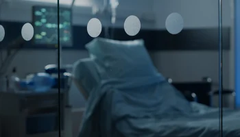 Почему тело умершей в Египте россиянки три недели не могут вернуть на родину