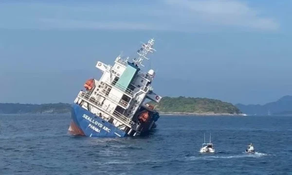 Мазут на Пхукете: туристы рассказали об обстановке на пляжах