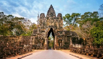 Российским туристам больше не ставят штампы в паспорта в аэропортах Камбоджи