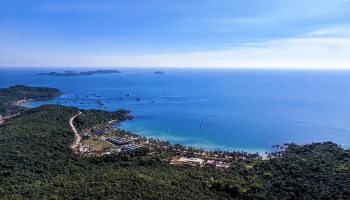 Популярные у россиян пляжи Вьетнама оказались завалены мусором