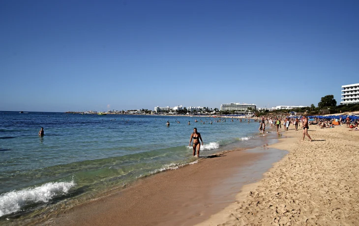 Туристы могут слетать в Европу в три раза дешевле чем через Стамбул