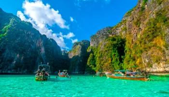 Туристам из России в Таиланде предложили новый способ оплаты