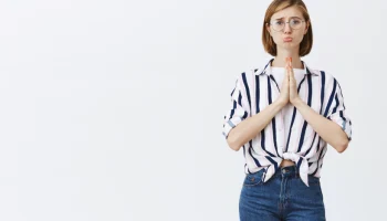 Туристы на Шри-Ланке надеются на задержку рейса домой на сутки