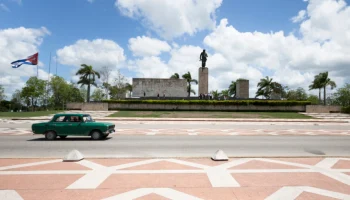 «Россия» и Nordwind продолжают вывозить туристов с Кубы «Россия» и Nordwind продолжают вывозить туристов с Кубы