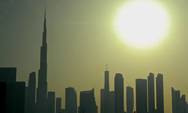 Дроны над небоскрёбами: ночная атака снова потрясла центр Дубая