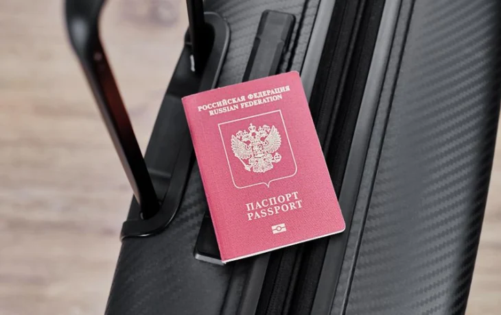 В МВД разъяснили, когда нужно менять загранпаспорт